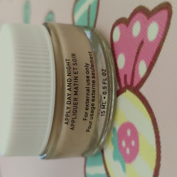 Youth to the People Adaptogen Deep Moisture Cream 15ml - Picture 7 of 7